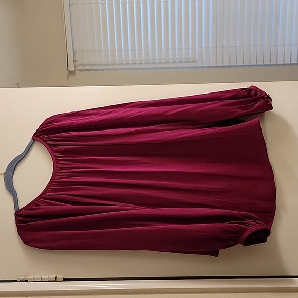 Ladies blouse - Picture 2 of 7